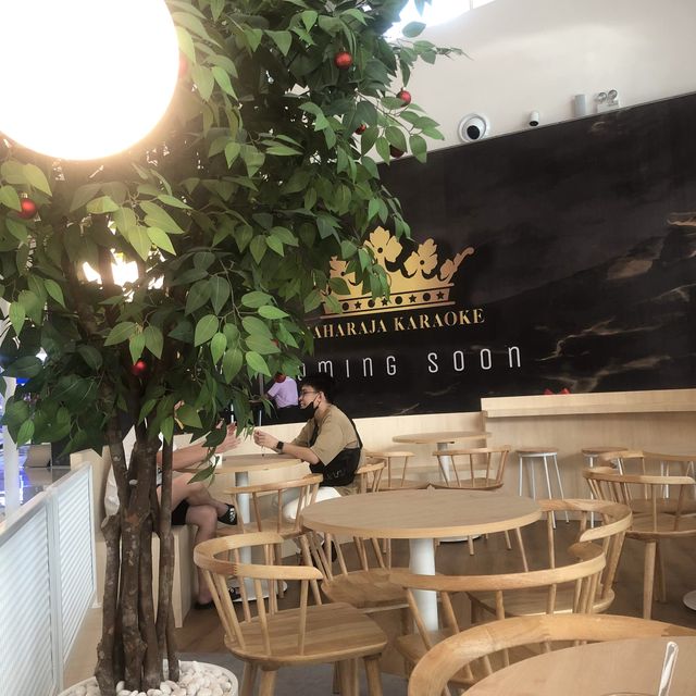 Dessert Introvert Hangout 
