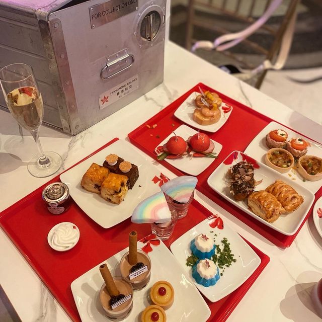 Fly-Teacation 🫖🍴 🧳
