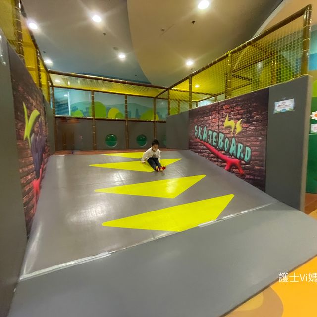 《極限運動主題🏁|免費兒童遊戲室》