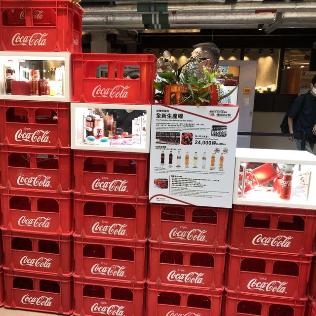 New Bottle Coca-Cola exhibition環保細玻璃樽可樂展