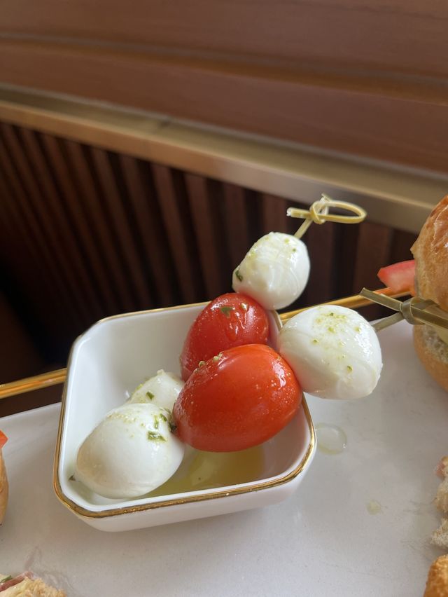 💕 西灣河平價飽肚Tea Set