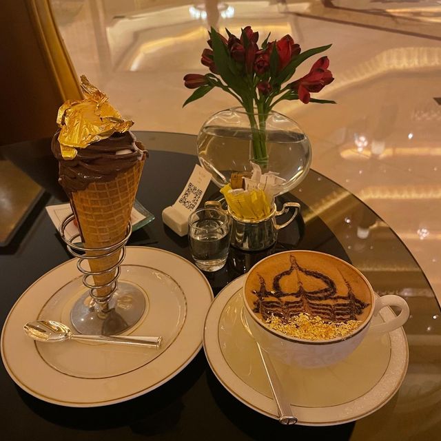 아부다비 금가루 커피☕️ 에미레이트호텔 르카페