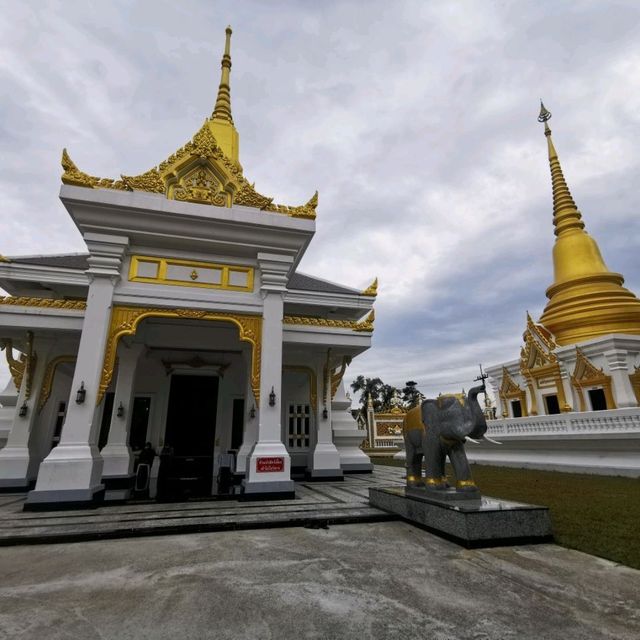 ไหว้หลวงพ่อสาคร​ ที่วัดหนองกรับ​ ระยอง