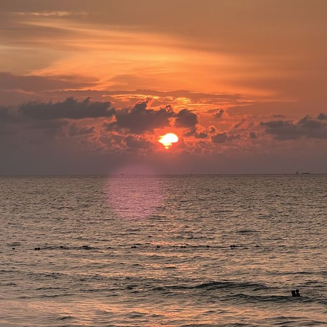 GOLDEN HOUR IN BANGTAO BEACH 🌊 