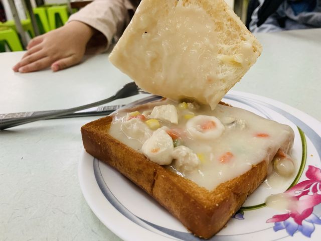台南美食-赤崁棺材板