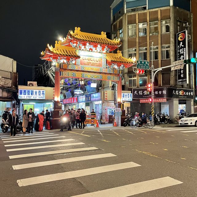 【台灣夜市之選 小王煮瓜】台北必吃魯肉飯 ｜清湯瓜仔肉湯 ｜蒜泥雞