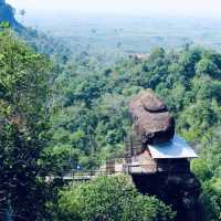 ภูทอก