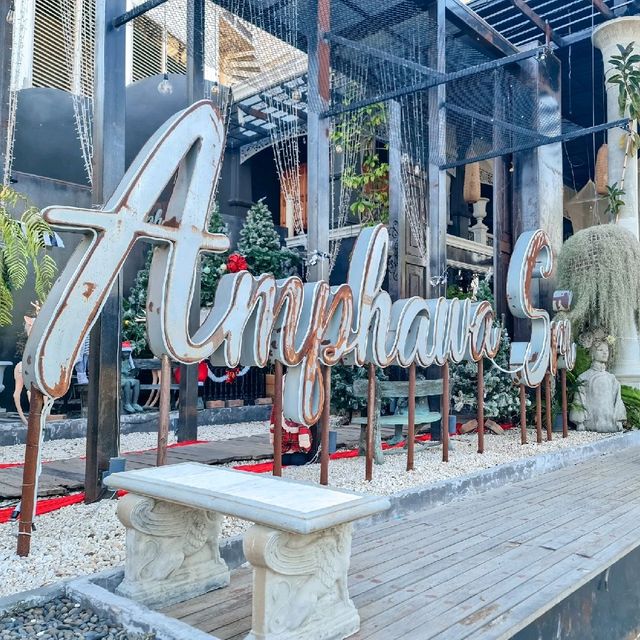 รร.หรูอัมพวา คาเฟ่สวยมาก อาหารอร่อย ใกล้วัดจุฬามณี