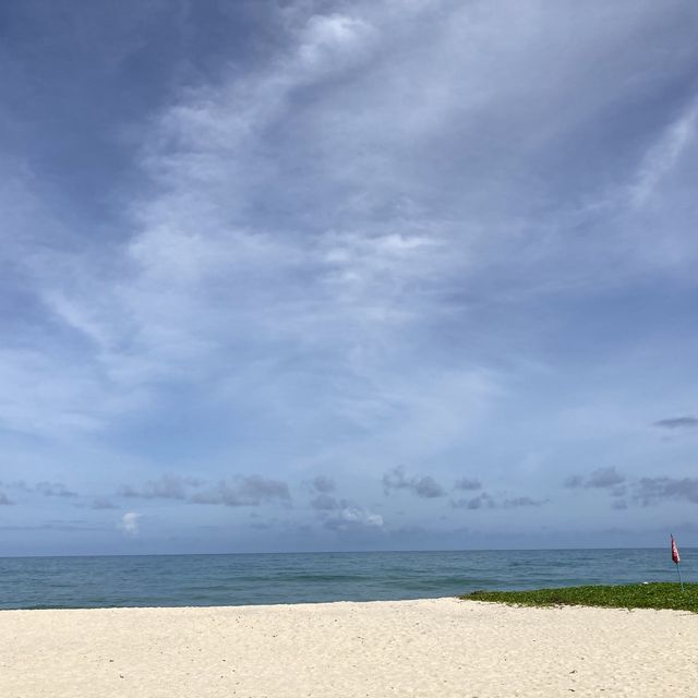 如果有機會去布吉島，一定要去下Laguna Beach, 呢度水清沙幼，人比較少好有度假feel