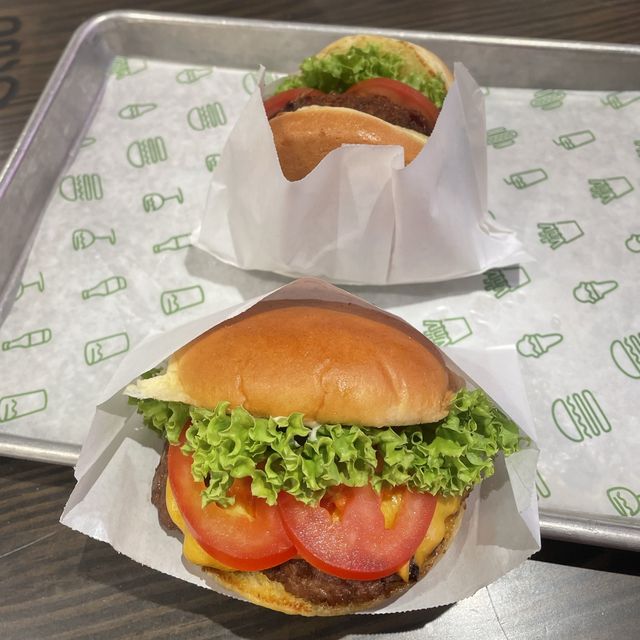 shake shack burgers 