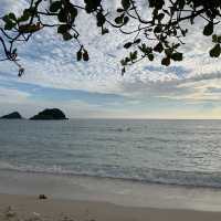 หาดนางรำ อ.สัตหีบ จ.ชลบุรี