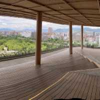 広島市　おりづるタワーの展望台