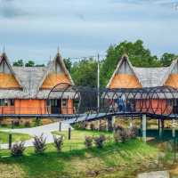 SeaVerse Cafe & Restaurant คาเฟ่ไม้ไผ่ สไตล์ฮาวาย