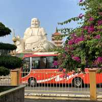 check out huge temple, reclining Buddha 
