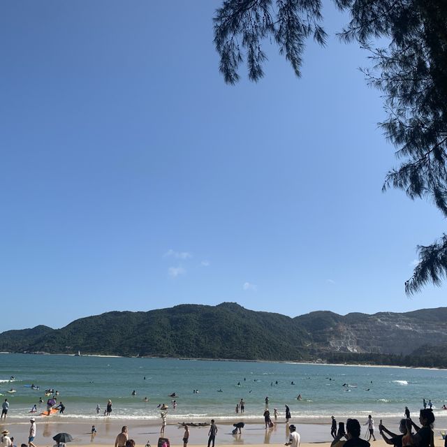 Chilled day at Houhai beach.