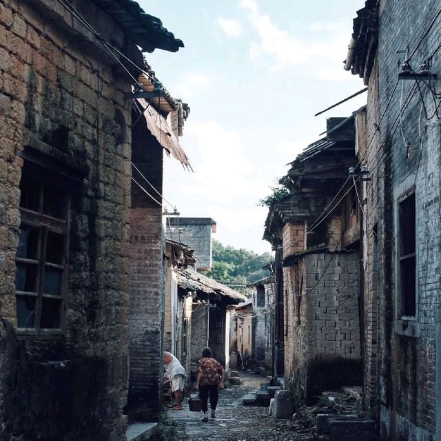 Lovely Daxu Village in Yangshuo