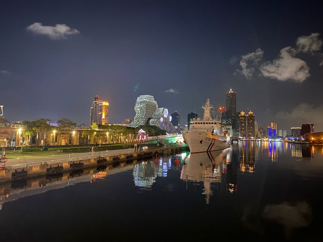 駁二碼頭周邊夜景