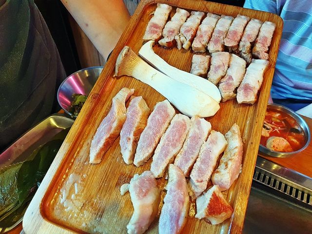 용산 돼지고기 맛집. 제주아방