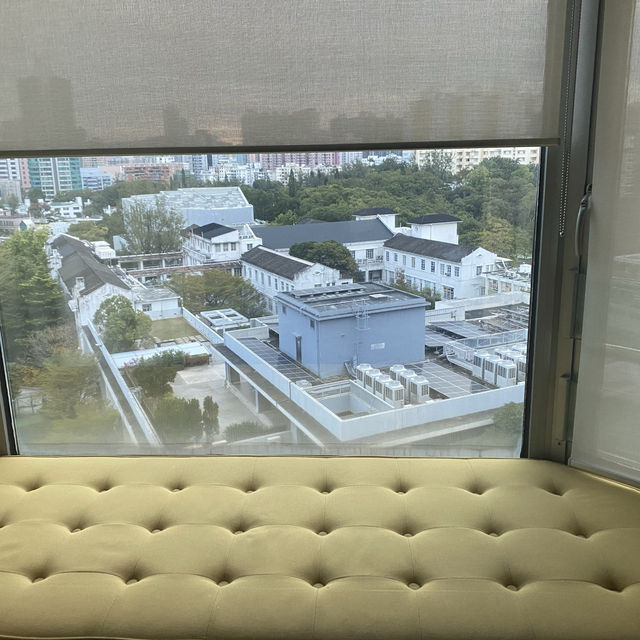 Royal Plaza Hotel. 帝京酒店