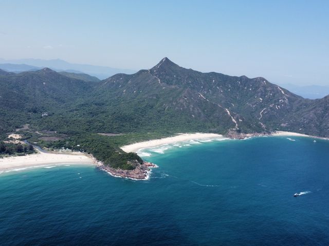 一峰四灣，遠眺香港第一險峰
