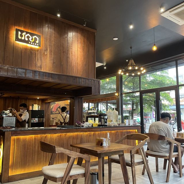 柬埔寨🇰🇭｜西港特色設計咖啡☕️廳
