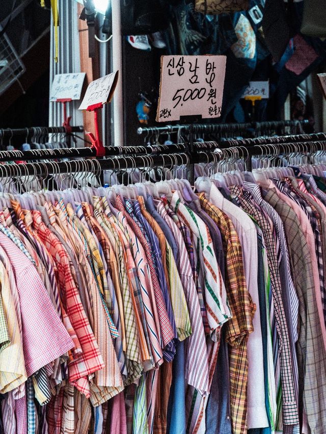 옛 감성을 통한 여행 '동묘앞역'