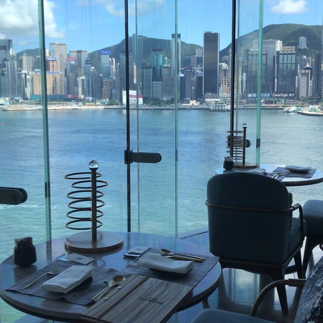 The Commune at K11 Artus: Harbour view fusion afternoon tea