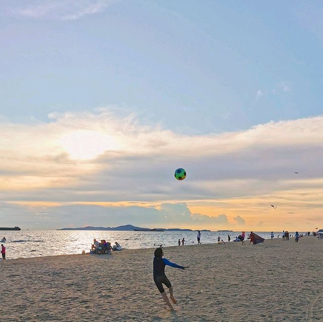 หาดจอม​เทียน​ สะอาด​ และชิวมาก