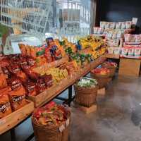 A Supermarket that has everything(Photo Ed)