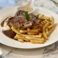 Great Food @ Noms 