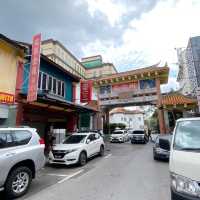 Waterfront Hotel Kuching.. amazing location 
