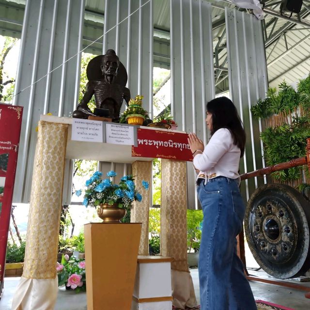 เข้าวัดทำบุญที่วัดสุวรรณภูมิพุทธชยันตี