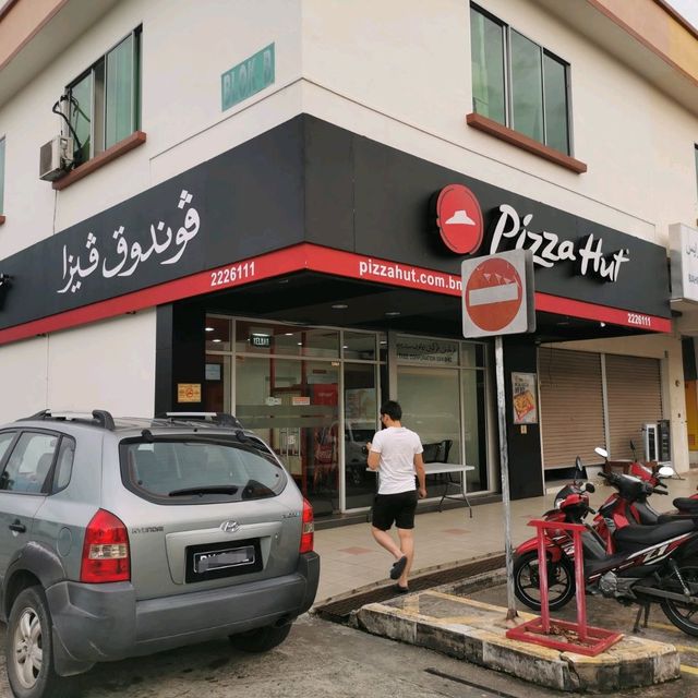 Pizza Hut Ban 5, Brunei