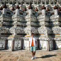 สัญลักษณ์ของ กรุงเทพฯ ที่อยู่บนฝั่งธนบุรี