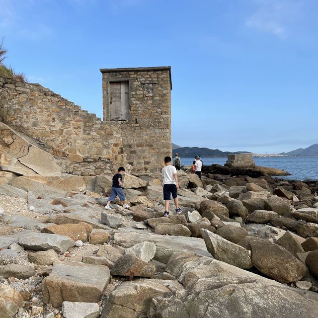 世外桃園 — 鯉魚門石礦場