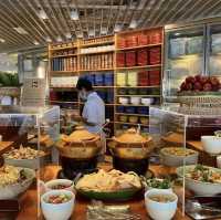 金鐘區酒店自助午餐  精緻甜品 🍮