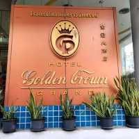 Golden Crown Grand Hotel 