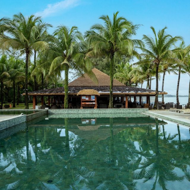 Beyond Resort Khaolak วิลล่าเลฟเว่อร์ริมทะเล 