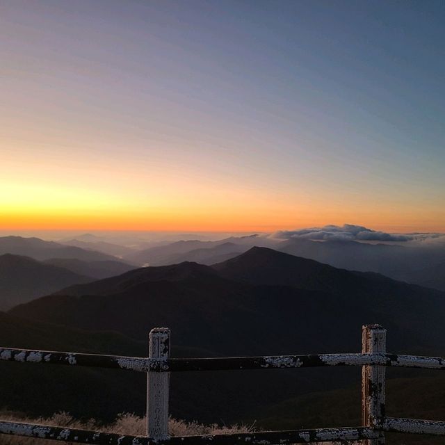 일출 보기 좋은 지리산 노고단
