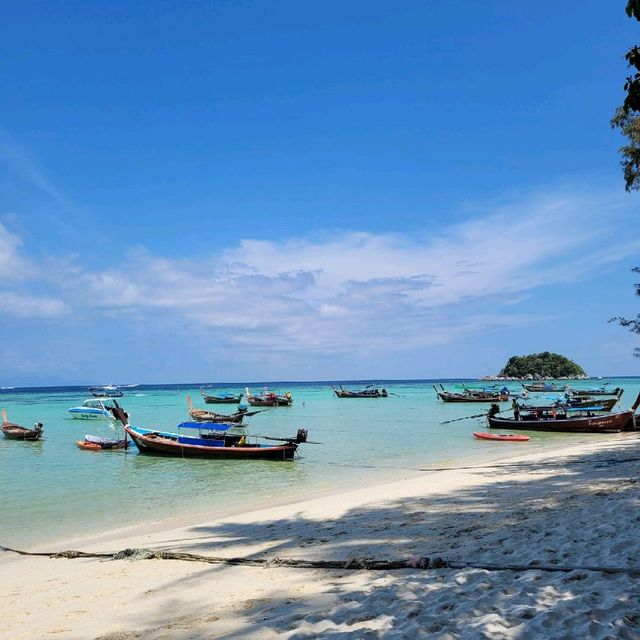 Sunset heaven on Koh Lipe  ☀️