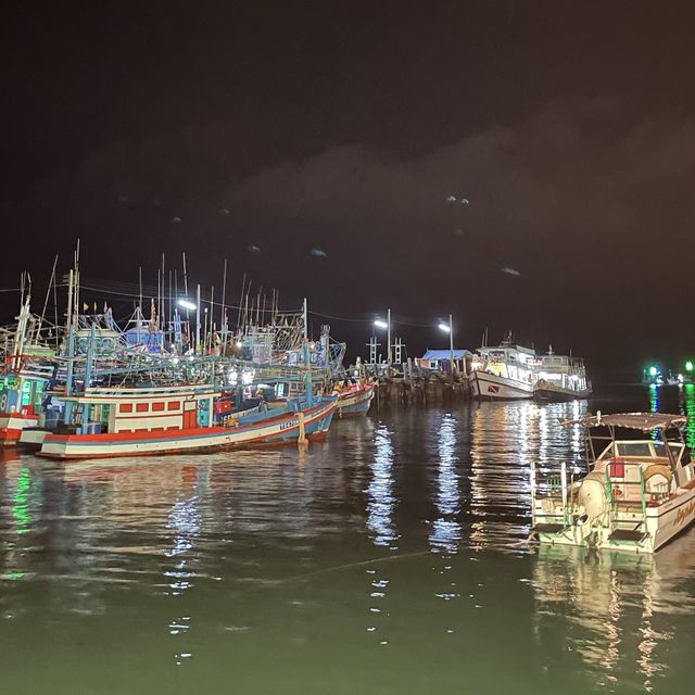 ปล่อยใจไปทะเล ที่ น้าพลคานเรือ แสมสาร