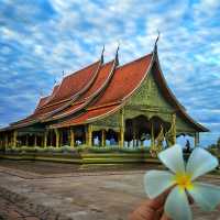 วัดสิรินธรวรารามภูพร้าว อุบลราชธานี 