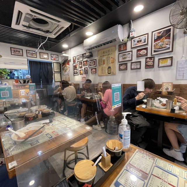 必試親民滷水小店