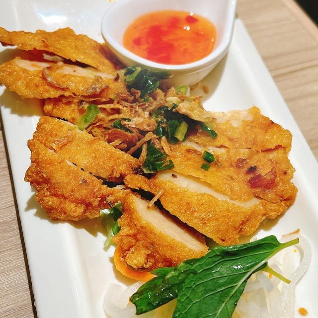 《 粉嶺名都正宗越南菜》