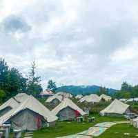 รีสอร์ทบนภูเขาริมฝั่งแม่น้ำโขง ⛰