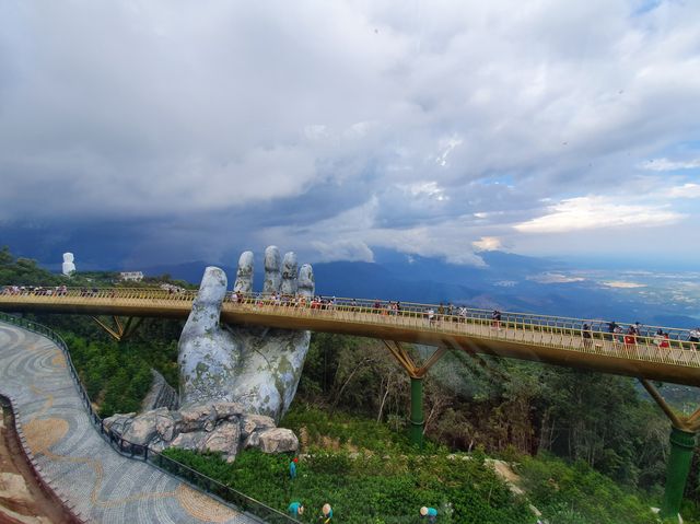 Golden bridge @ Ba Na Hills