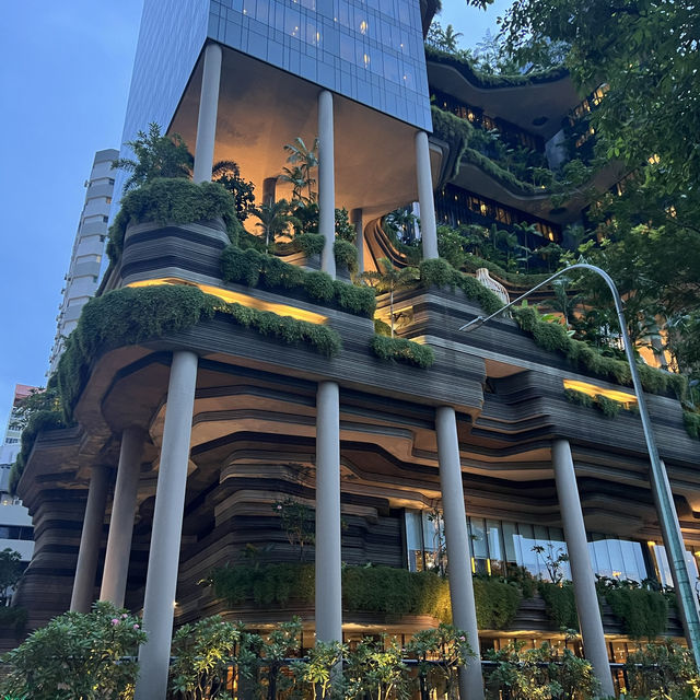 PARKROYAL, an architectural stunner