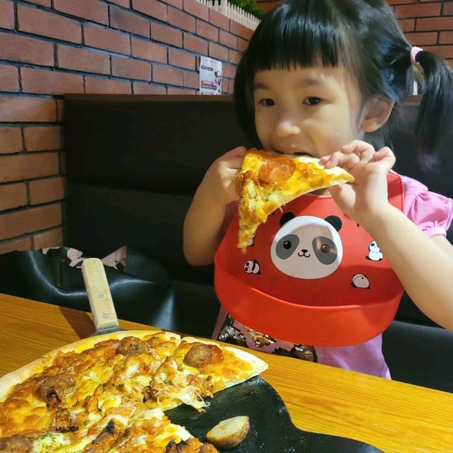 荃灣內食物 ，環境，服務都好好嘅西餐廳