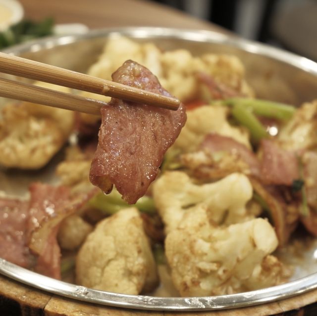 必點鮮美砂鍋粥配炸饅頭