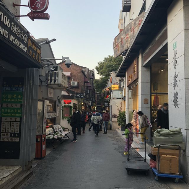特色打卡，仲有好多小店
